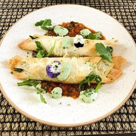 Dona Flor Cafe & Bistro